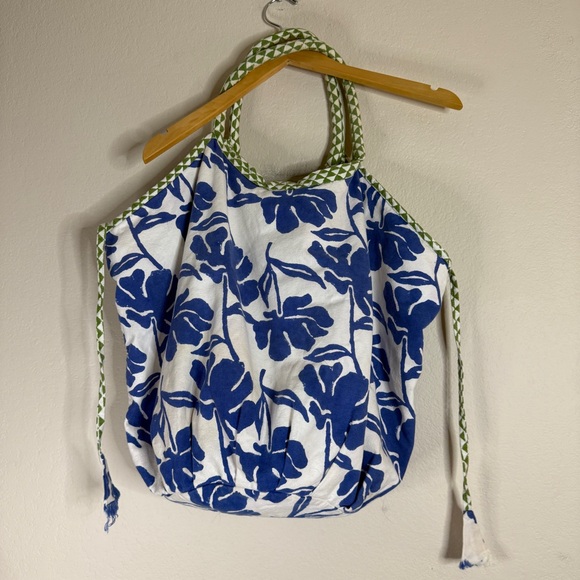 ROBERTA ROLLER RABBIT blue and white floral Bondi beach tote - Picture 4 of 10